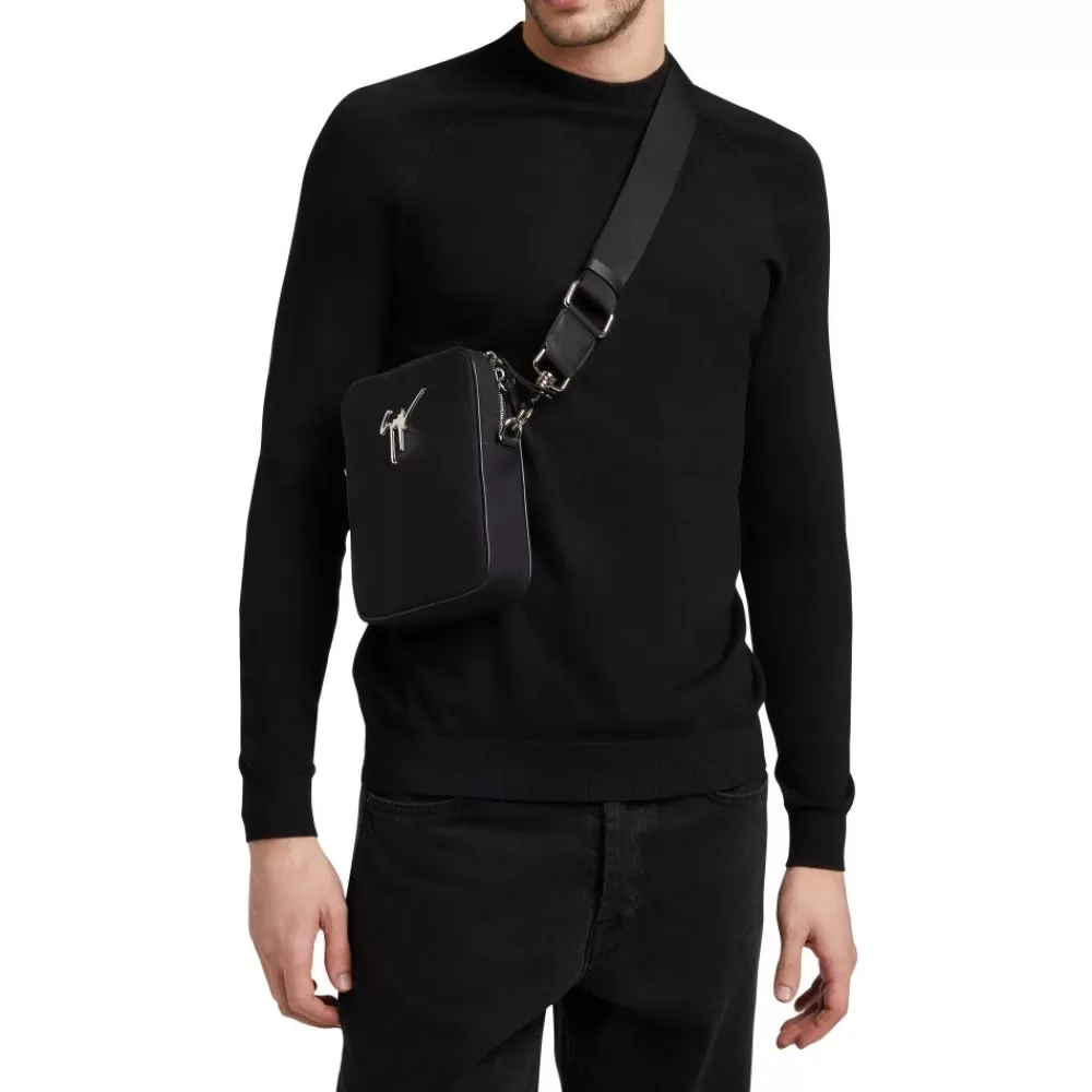 Hombre Giuseppe Zanotti Thoby